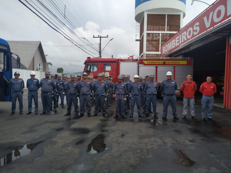 Apoio: Bombeiros Voluntários de Caçador auxiliam em resgates em Rodeio/SC -  Portal Caçador Online